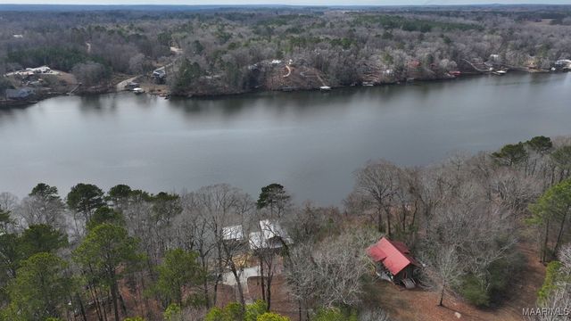 180 GRAYS FERRY Road, Titus, AL 36080