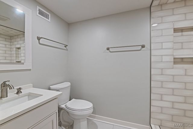 180 GRAYS FERRY Road, Titus, AL 36080