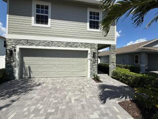 518 LUCKY Lane, Delray Beach, FL 33444