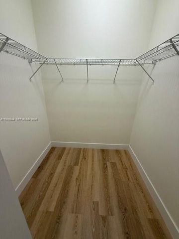 10431 NW 82nd St 5, Doral, FL 33178