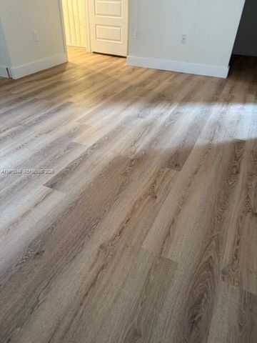 10431 NW 82nd St 5, Doral, FL 33178