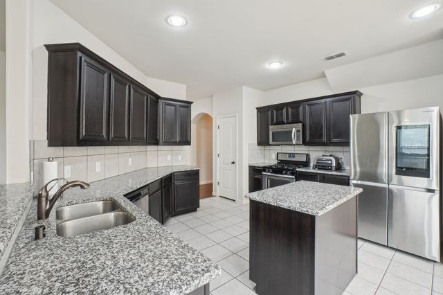 2200 Benjamin Creek Drive, Little Elm, TX 75068