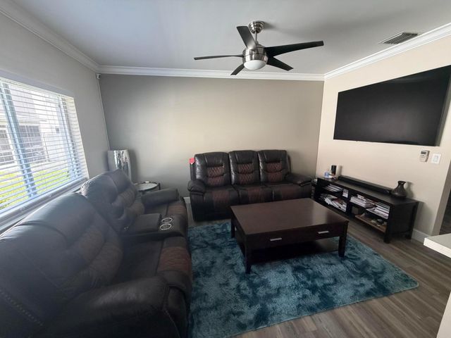 9541 Bradshaw Lane, Tamarac, FL 33321
