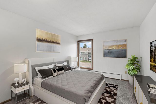 920 6th Street S 5, Hopkins, MN 55343