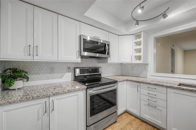 13604 S VILLAGE DRIVE 104, Tampa, FL 33618