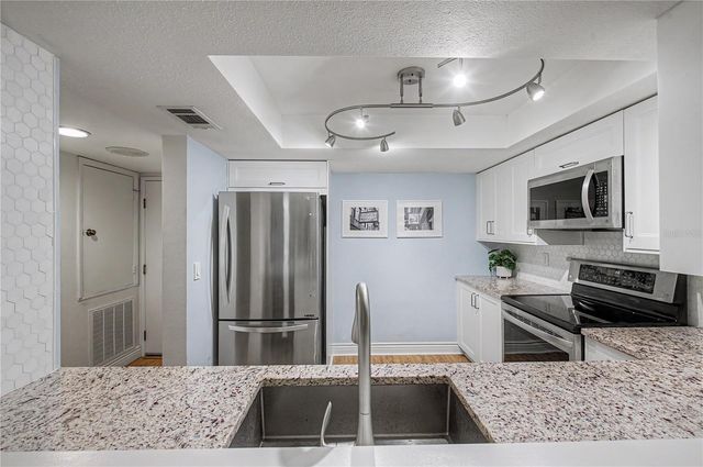 13604 S VILLAGE DRIVE 104, Tampa, FL 33618
