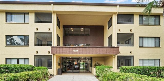 13604 S VILLAGE DRIVE 104, Tampa, FL 33618