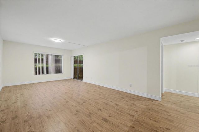 13604 S VILLAGE DRIVE 104, Tampa, FL 33618