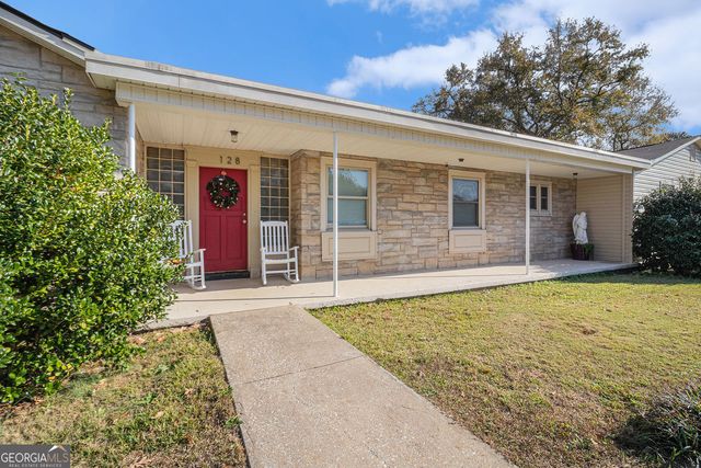 128 Highland Drive, West Point, GA 31833