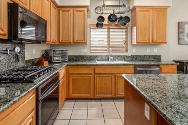 2292 Marquand, Alpine, CA 91901