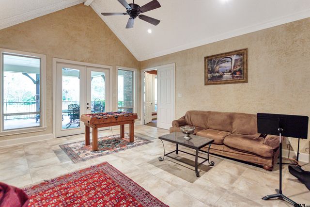 8350 FM 346 W, Flint, TX 75762