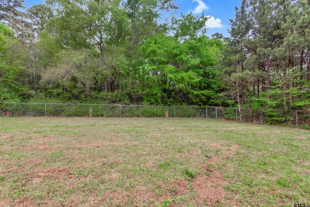 8350 FM 346 W, Flint, TX 75762