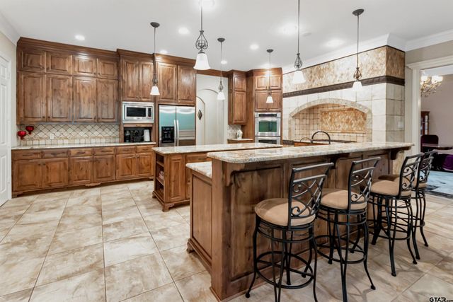 8350 FM 346 W, Flint, TX 75762