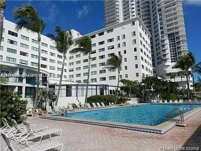 6345 Collins 732, Miami Beach, FL 33141