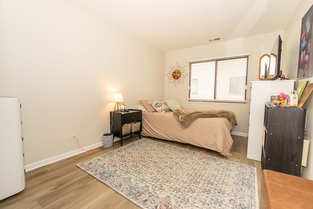 227 Elgin Avenue 3A, Forest Park, IL 60130