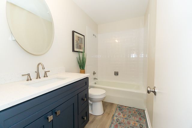 227 Elgin Avenue 3A, Forest Park, IL 60130