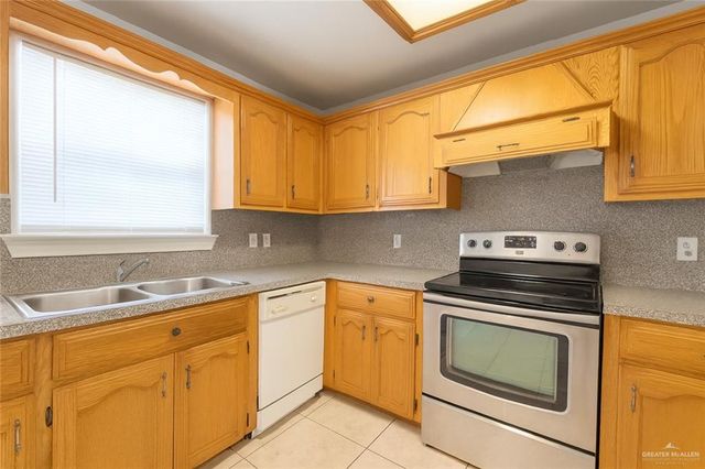 2609 Melanie Drive, Pharr, TX 78577