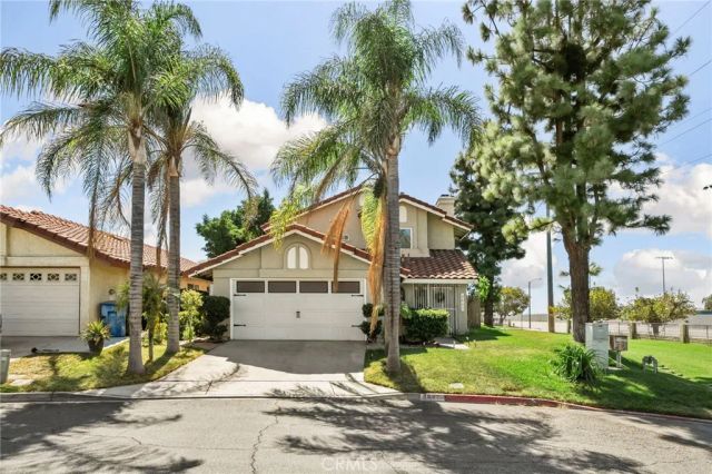2883 Hollow Glen Circle, Rialto, CA 92376