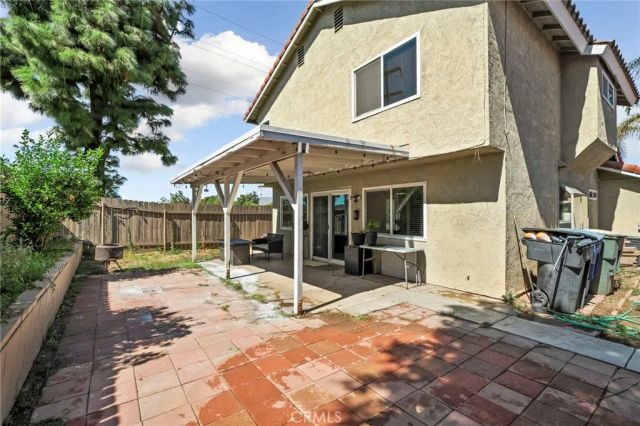 2883 Hollow Glen Circle, Rialto, CA 92376