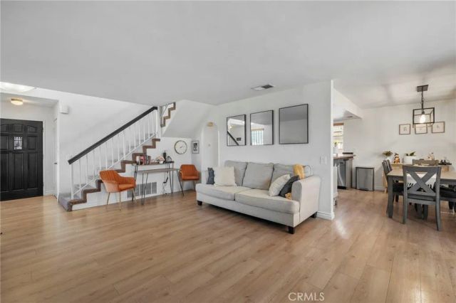 2883 Hollow Glen Circle, Rialto, CA 92376