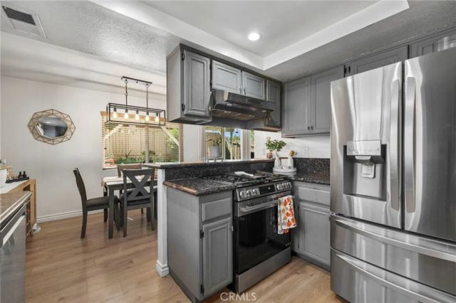 2883 Hollow Glen Circle, Rialto, CA 92376