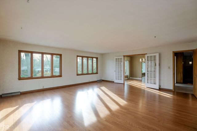 10712 Wildwood Drive, Fishers, IN 46037