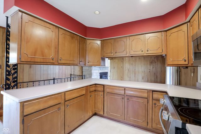 10712 Wildwood Drive, Fishers, IN 46037