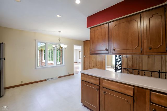 10712 Wildwood Drive, Fishers, IN 46037