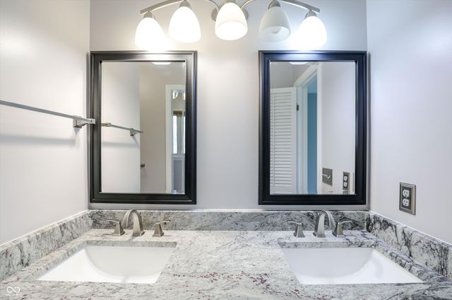 10712 Wildwood Drive, Fishers, IN 46037