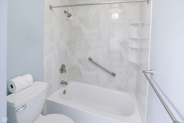 10712 Wildwood Drive, Fishers, IN 46037