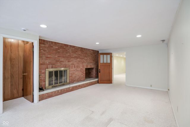 10712 Wildwood Drive, Fishers, IN 46037