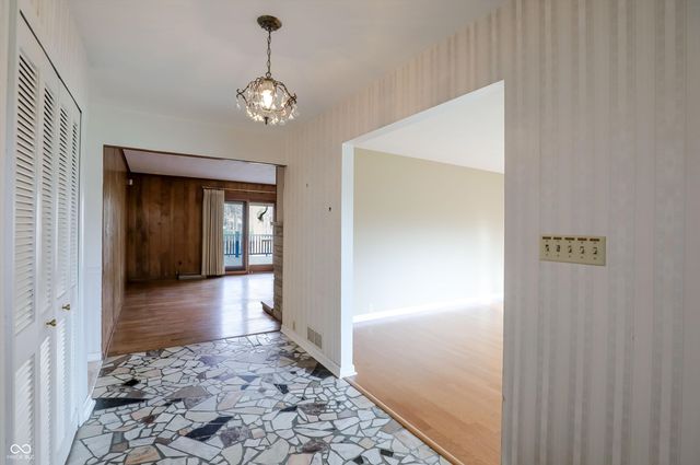 10712 Wildwood Drive, Fishers, IN 46037