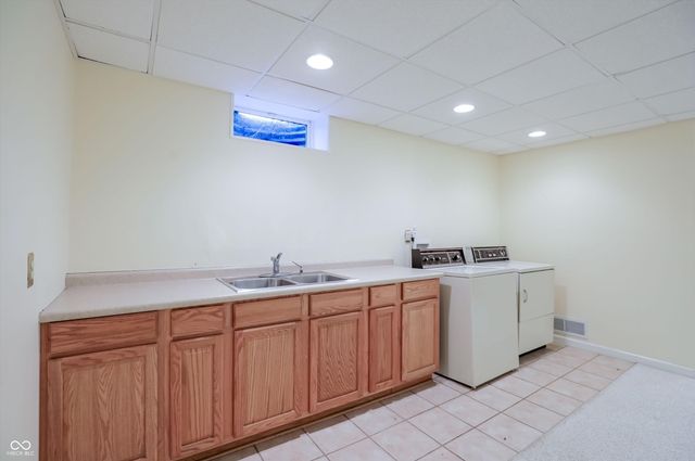 10712 Wildwood Drive, Fishers, IN 46037