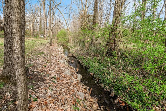 10712 Wildwood Drive, Fishers, IN 46037