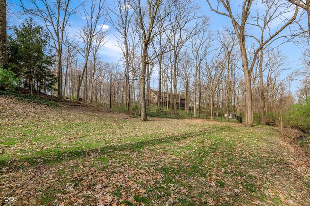 10712 Wildwood Drive, Fishers, IN 46037