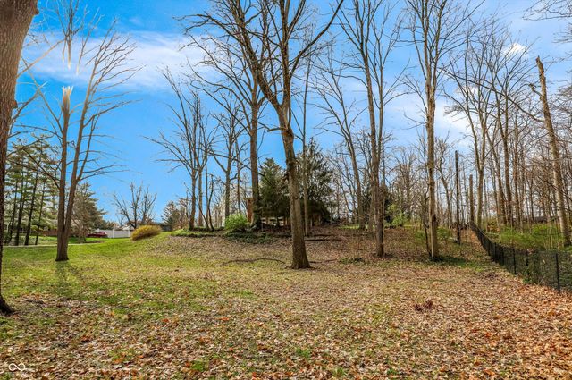 10712 Wildwood Drive, Fishers, IN 46037