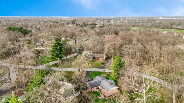 10712 Wildwood Drive, Fishers, IN 46037