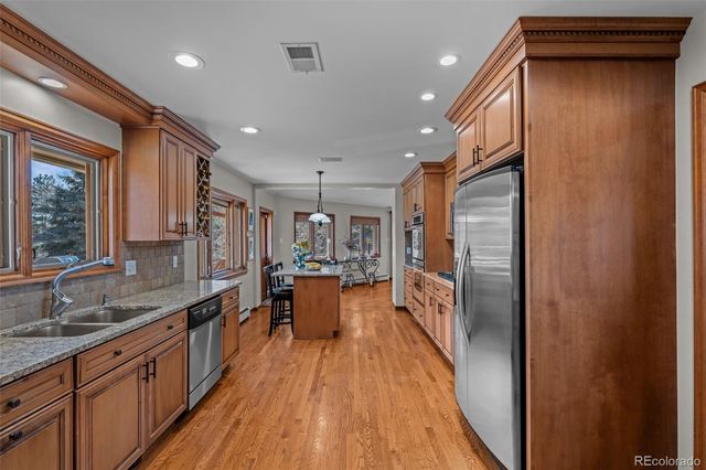 3980 S Dexter Street, Cherry Hills Village, CO 80113