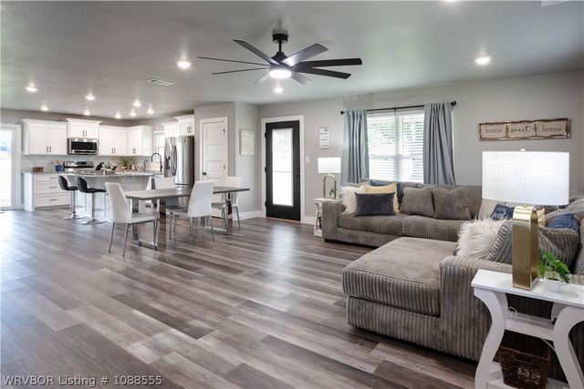 4202 Bonanza Road, Fort Smith, AR 72916