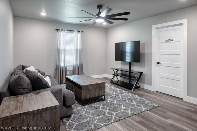 4202 Bonanza Road, Fort Smith, AR 72916