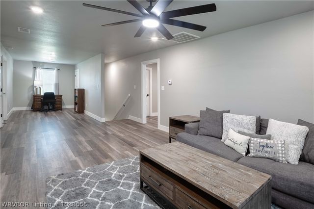 4202 Bonanza Road, Fort Smith, AR 72916