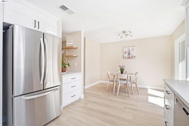 3867 Burton Cmn, Fremont, CA 94536