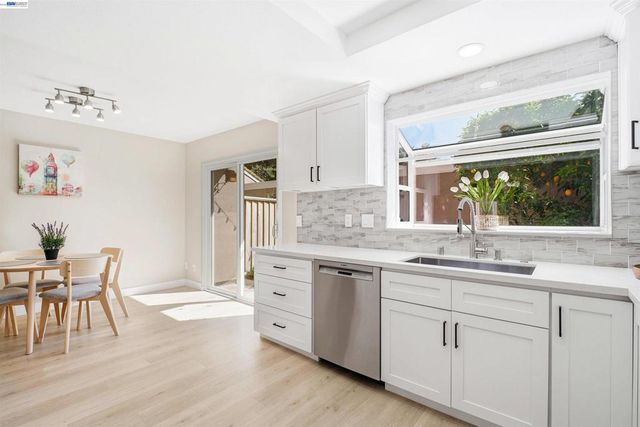 3867 Burton Cmn, Fremont, CA 94536