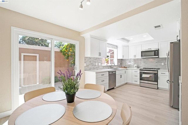 3867 Burton Cmn, Fremont, CA 94536