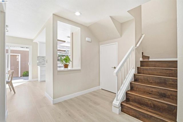 3867 Burton Cmn, Fremont, CA 94536