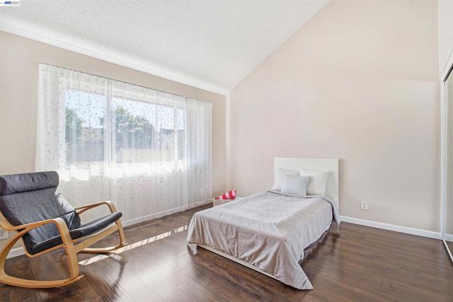 3867 Burton Cmn, Fremont, CA 94536