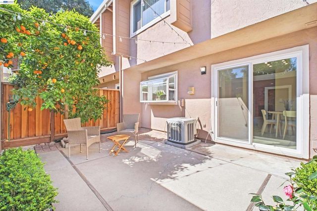 3867 Burton Cmn, Fremont, CA 94536