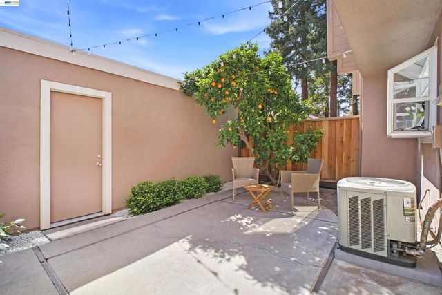 3867 Burton Cmn, Fremont, CA 94536