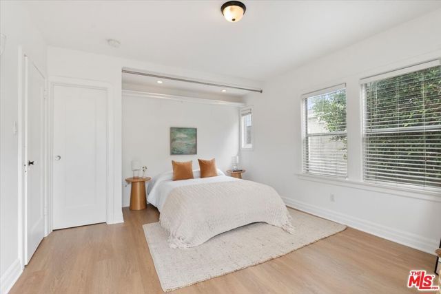 3726 W 59th Street, Los Angeles, CA 90043