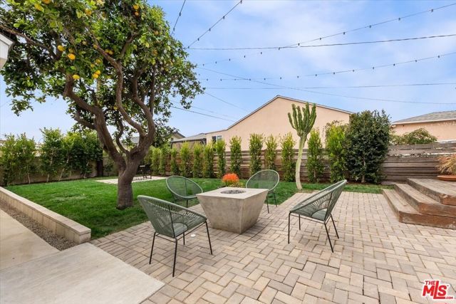 3726 W 59th Street, Los Angeles, CA 90043